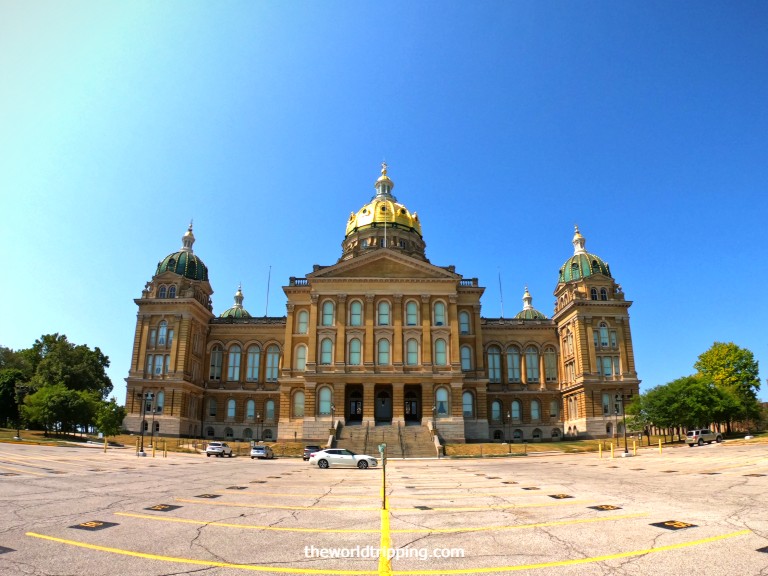 Golden dome at Iowa State Capitol