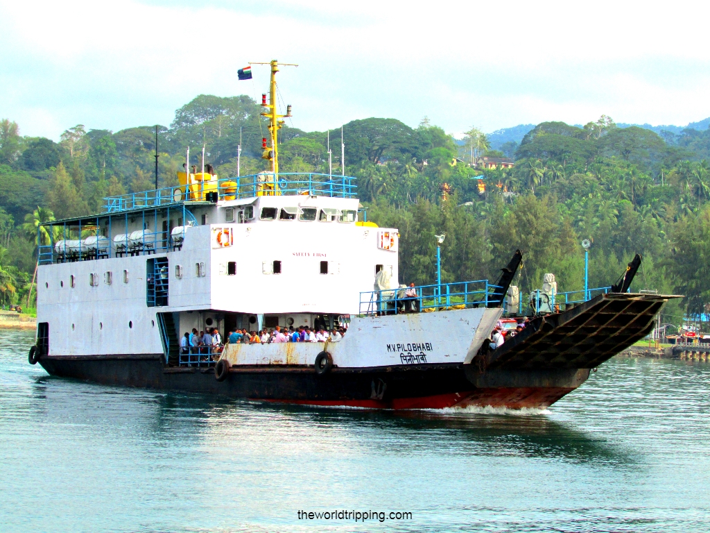 Ferry to Bambooflat