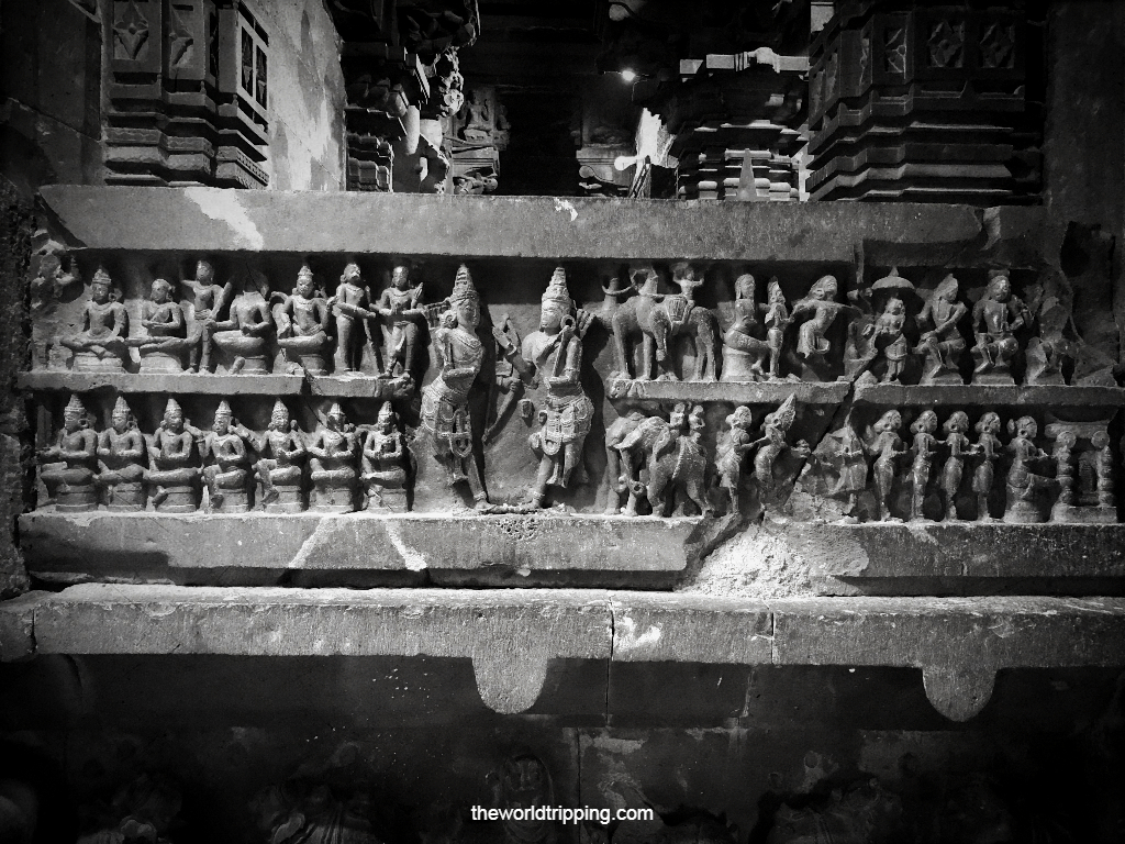 Carvings at Bhuleshwar Temple